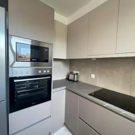 Apartmán Glyfada 3 Bed: Modern & Cozy Atény
