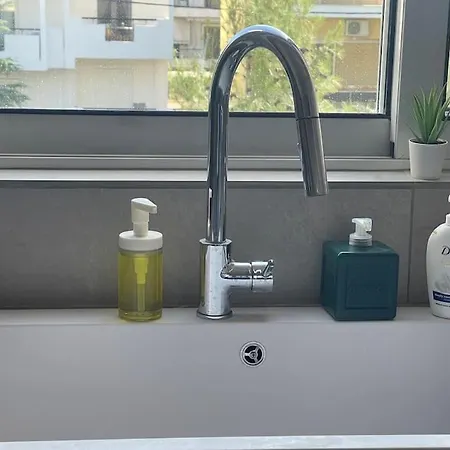 Glyfada 3 Bed: Modern & Cozy Apartmán Atény